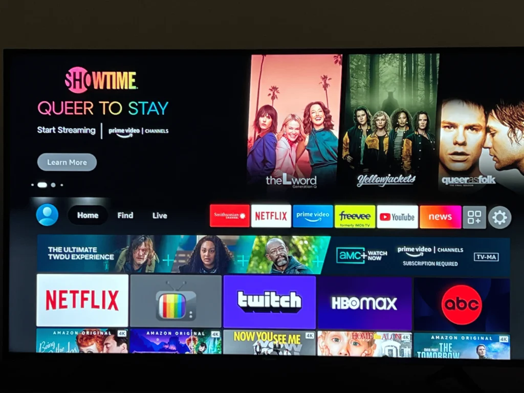 Screenshot Amazon-Dashboard – Geräteliste mit Fire TV Stick und Menüoptionen